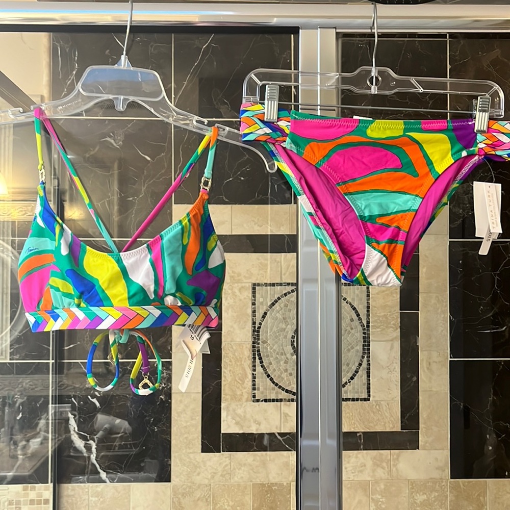 Trina Turk top/bottom swimsuit size 10, NWT
